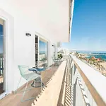 Seaview Coastal In By Rems Апартаменты