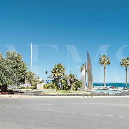 Apartment Seaview Coastal In By Rems *