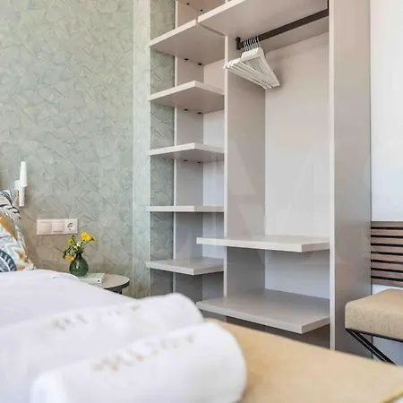 Seaview Coastal In By Rems